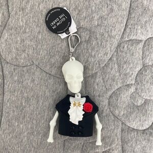 Bath And Body Works Dapper Skeleton Glow In The Dark Halloween Pocketbac Holder